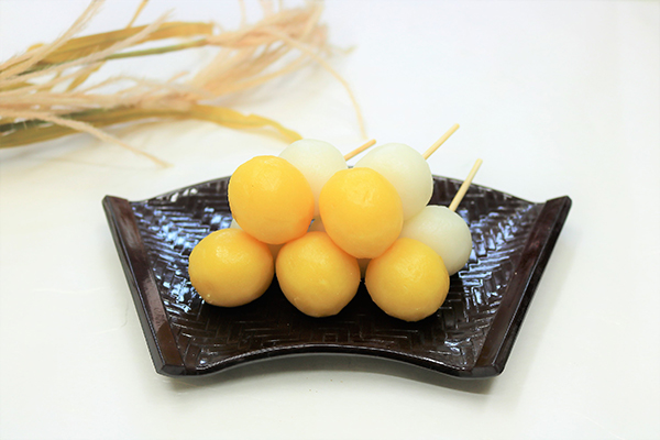 季節の朝生菓子「お月見団子」